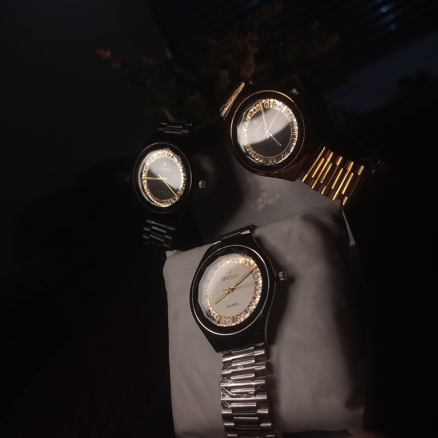 Eitross Delux Diamonds Watch