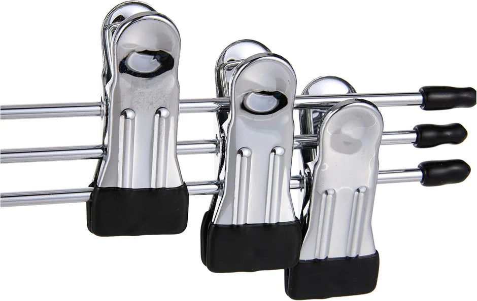 Metal Clothes Hangers with Silver Clip - Pack of 3